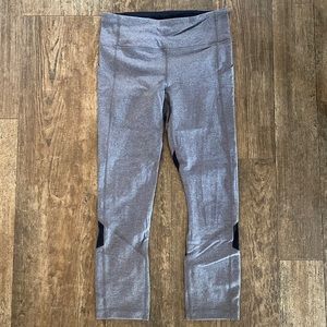 Lululemon 23” legging. Gently worn. Great condition.